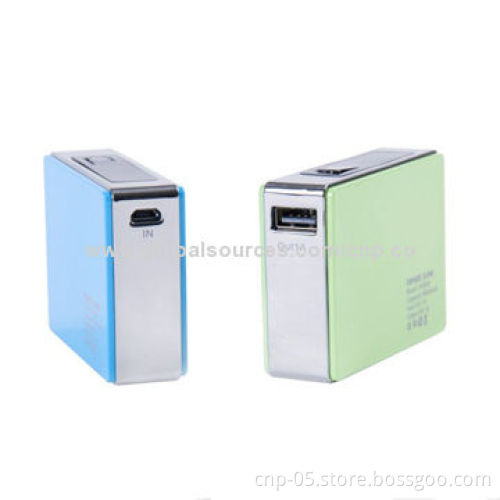 Fashionable Design Battery Charger, 5,200mAh Capacity, 5V/1,000A Input/Output, Private Mold